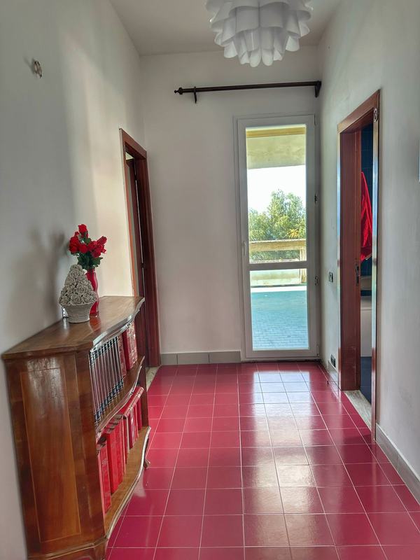 Il disimpegno che porta al terrazzo